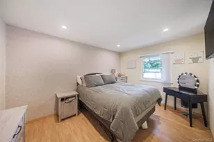 16 Lynx Ln, East Setauket, NY 11733 - Photo 10