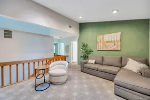 83 Kristin Ln, Hauppauge, NY 11788 - Photo 20