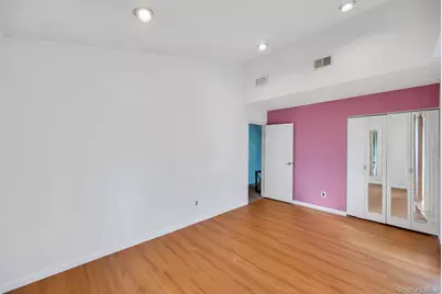 83 Kristin Lane, Hauppauge, NY 11788 - Photo 24