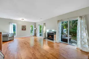 83 Kristin Ln, Hauppauge, NY 11788 - Photo 12