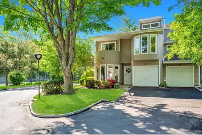 83 Kristin Lane, Hauppauge, NY 11788 - Photo 2