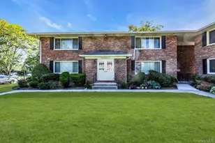 294 Edmunton Dr, North Babylon, NY 11703 - Photo 2
