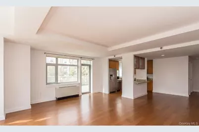 40-22 College Point Boulevard #6A, Flushing, NY 11354 - Photo 4