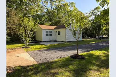 40 Fulton Avenue, Mastic, NY 11950 - Photo 4
