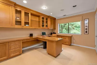 51 Wimbledon Drive, Roslyn, NY 11576 - Photo 20