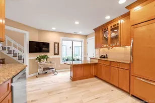 51 Wimbledon Dr, Roslyn, NY 11576 - Photo 6