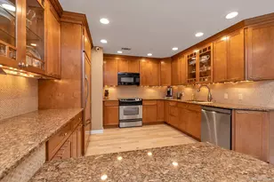 51 Wimbledon Dr, Roslyn, NY 11576 - Photo 4