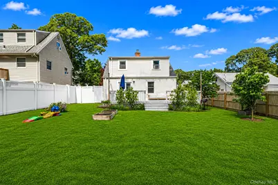 7 Spruce Drive, East Northport, NY 11731 - Photo 10