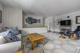 1 Anchorage Ln, Oyster Bay, NY 11771 - Photo 4