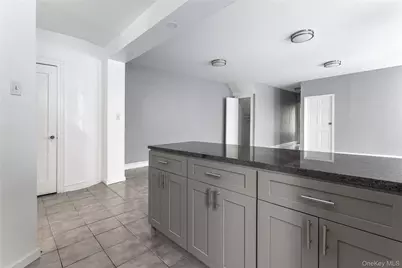 123 W 227th Street, Bronx, NY 10463 - Photo 4