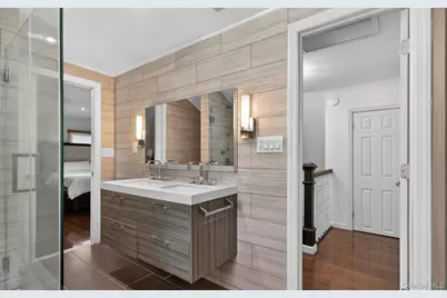 51 Chestnut Street, Westbury, NY 11590 - Photo 26