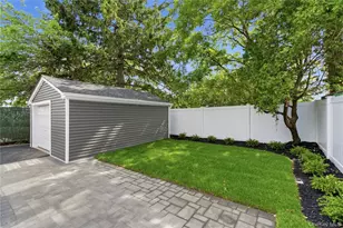 13 Evelyn Ave, Westbury, NY 11590 - Photo 6