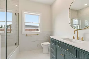 13 Evelyn Ave, Westbury, NY 11590 - Photo 18