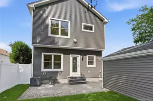 13 Evelyn Ave, Westbury, NY 11590 - Photo 4