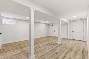 13 Evelyn Ave, Westbury, NY 11590 - Photo 26