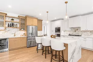 2412 Amherst St, East Meadow, NY 11554 - Photo 12