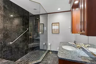 142 Rockaway Ave, Garden City, NY 11530 - Photo 16