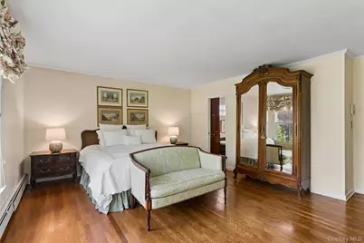 142 Rockaway Avenue, Garden City, NY 11530 - Photo 14