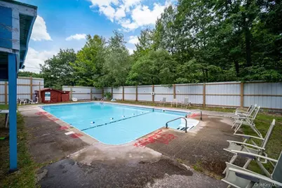 19 Nature Way, Kiamesha Lake, NY 12751 - Photo 6