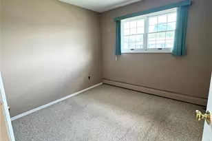 255 Brookside Ct, Copiague, NY 11726 - Photo 8