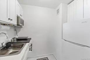 62-59 108th St, Forest Hills, NY 11375 - Photo 4