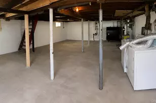 717 6th St, West Babylon, NY 11704 - Photo 24