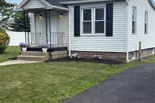 717 6th St, West Babylon, NY 11704 - Photo 26