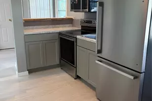 717 6th St, West Babylon, NY 11704 - Photo 8