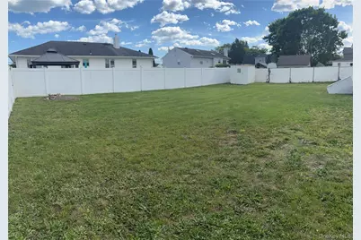 717 6th Street, West Babylon, NY 11704 - Photo 28