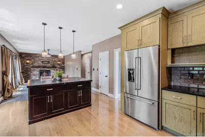 62 Oceanview Boulevard, Manorville, NY 11949 - Photo 10