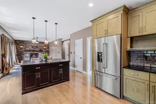 62 Oceanview Blvd, Manorville, NY 11949 - Photo 10