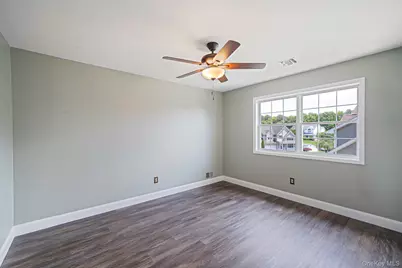 62 Oceanview Boulevard, Manorville, NY 11949 - Photo 26