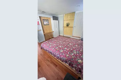 8015 260th Street, Glen Oaks, NY 11004 - Photo 8