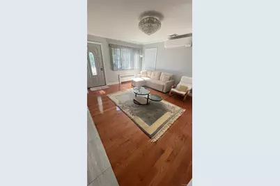 8015 260th Street, Glen Oaks, NY 11004 - Photo 4