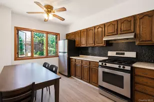 12-25 119th St, College Point, NY 11356 - Photo 20