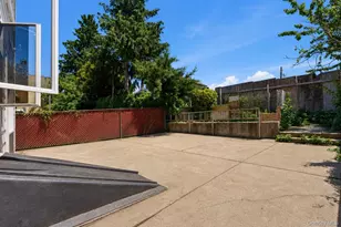 12-25 119th St, College Point, NY 11356 - Photo 28
