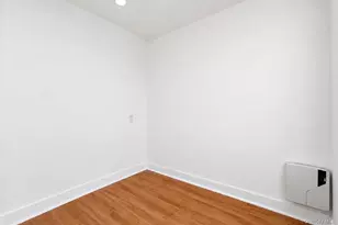 12-25 119th St, College Point, NY 11356 - Photo 12