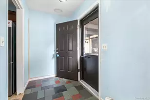 8 Loudon Dr, Fishkill, NY 12524 - Photo 10
