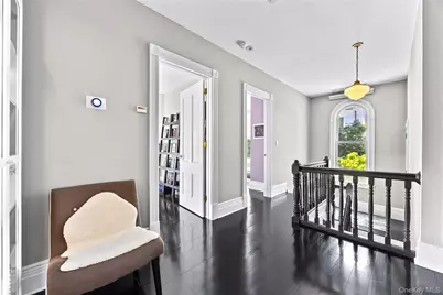 19 Howe Place, Bronxville, NY 10708 - Photo 16
