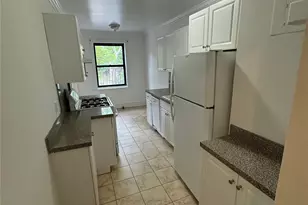 10 Wright Pl, Scarsdale, NY 10583 - Photo 2