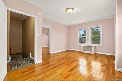 14837 86th Avenue, Jamaica, NY 11435 - Photo 20