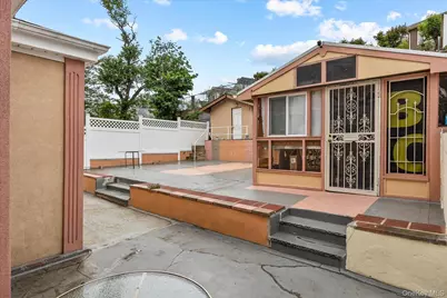 14837 86th Avenue, Jamaica, NY 11435 - Photo 38