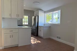 3 Perry St, Brentwood, NY 11717 - Photo 6