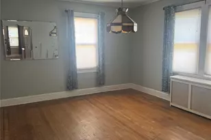 5 York Pl, Merrick, NY 11566 - Photo 8
