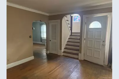 5 York Place, Merrick, NY 11566 - Photo 6