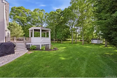 77 N Woods Road, Calverton, NY 11933 - Photo 26