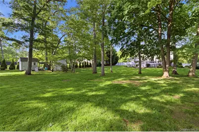 77 N Woods Road, Calverton, NY 11933 - Photo 28