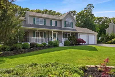 77 N Woods Road, Calverton, NY 11933 - Photo 2