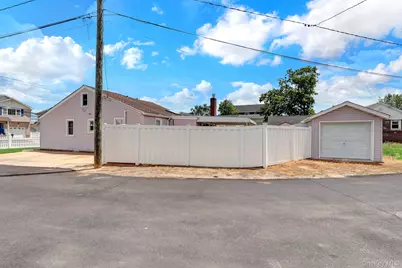 3104 Royal Avenue, Oceanside, NY 11572 - Photo 16