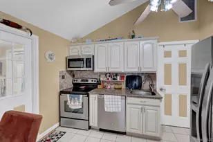 3104 Royal Ave, Oceanside, NY 11572 - Photo 12